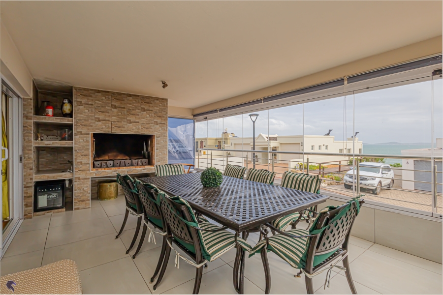 5 Bedroom Property for Sale in Waterfront Western Cape